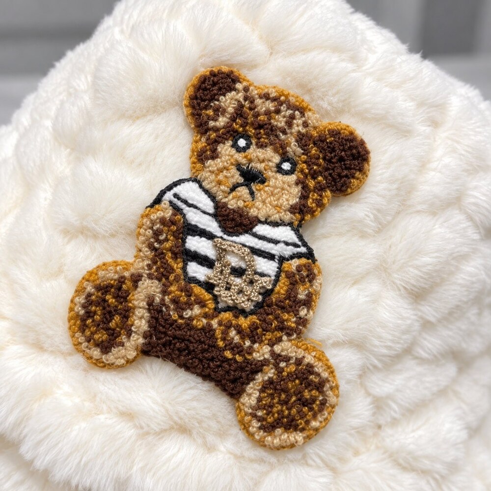 Dior White Teddy Faux Fur Bucket Hat - Picture 5 of 6